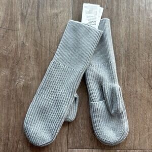 Lululemon Ribbed Merino Wool-Blend Knit Mittens Heathered Gull Grey NWT M/L